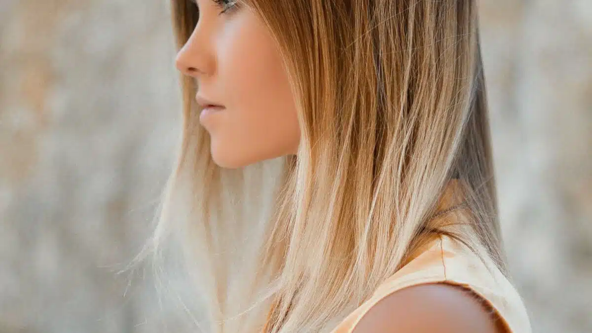 Transformer votre look passer de l'ombre hair au blond polaire en quelques étapes